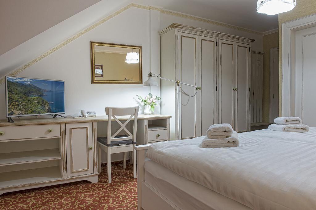 Hotel Pod Branou Bardejov Oda fotoğraf